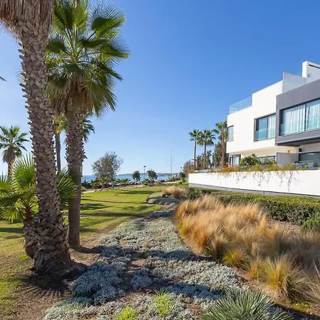 De Lujo En The Island Estepona
